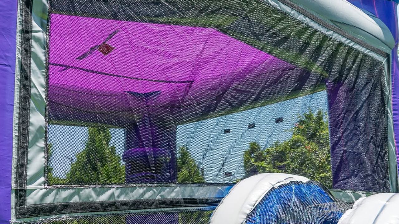 US-Based Inflatable Manufacturer Reviews: How Operators Should Evaluate a Supplier
