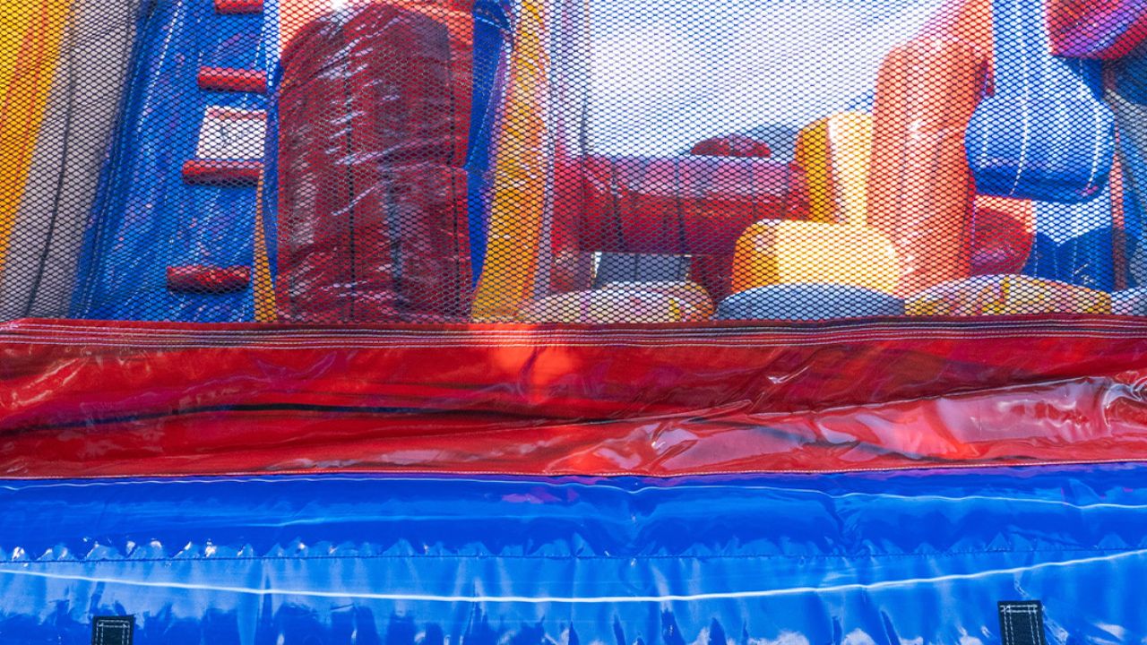30 Ft. Vs. 45 Ft. Commercial Obstacle Courses: Size, Revenue, and Setup Compared
